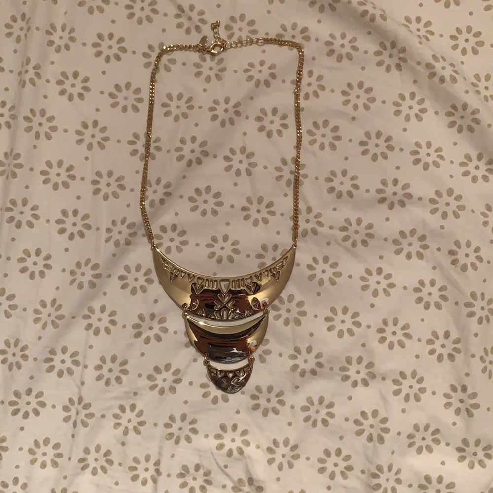 Loft gold necklace